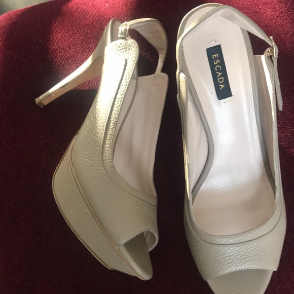 Shoes - Picture 2 of 3